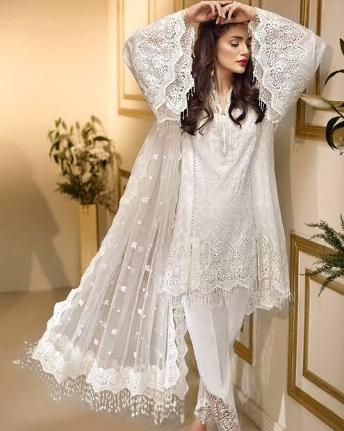 White formal 2024 pakistani dresses